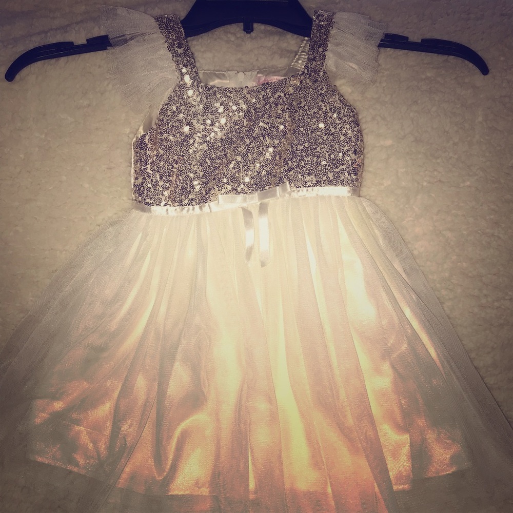 Little girls Dress